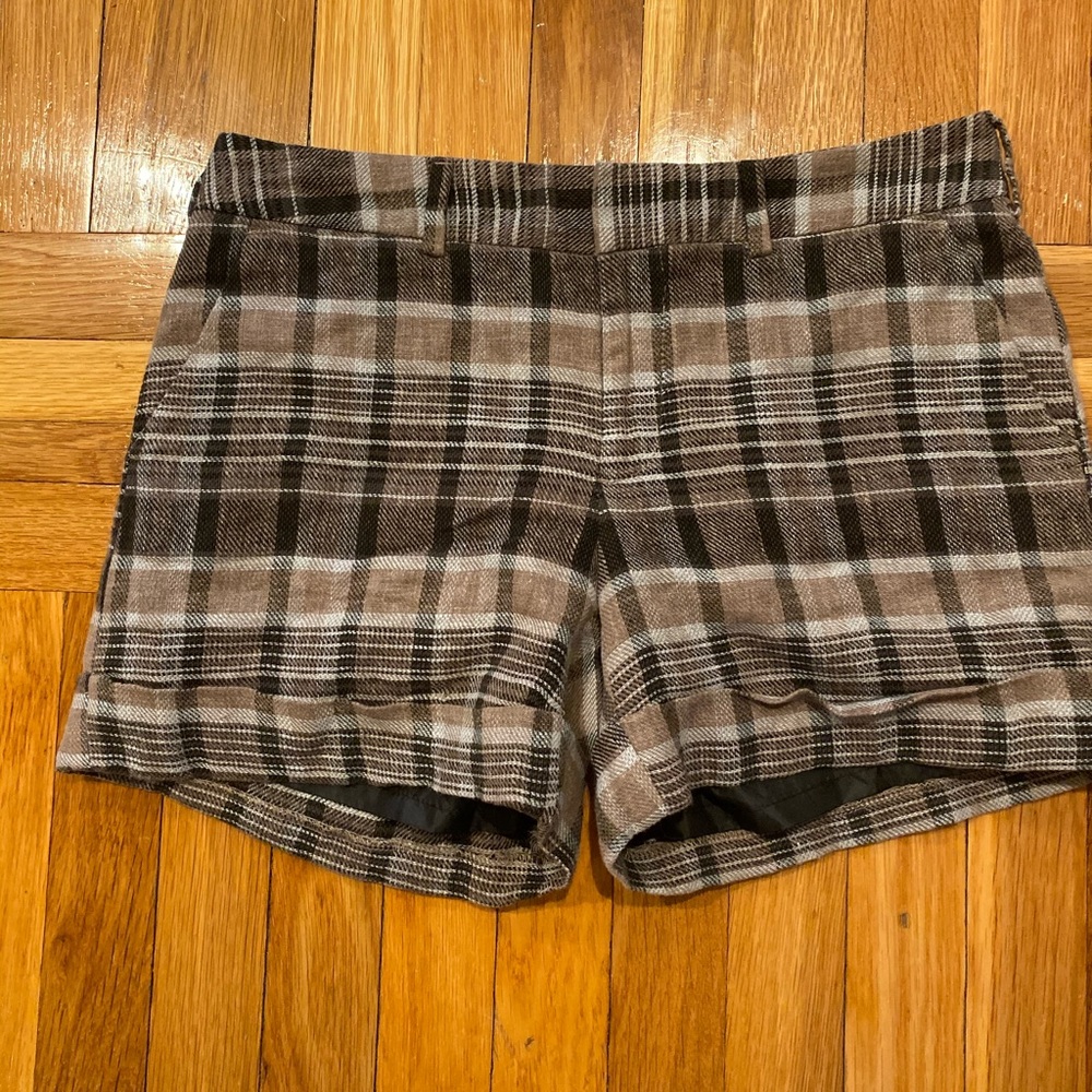 Banana Republic Martin fit shorts